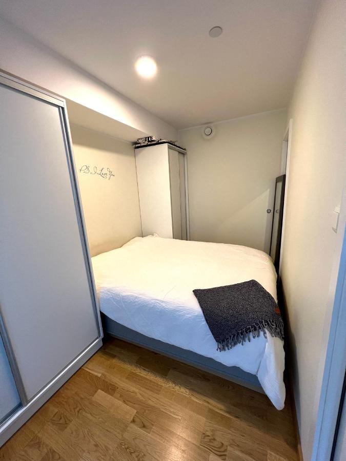 Very Cozy And Central Appartment Near The City Centre トロムソ エクステリア 写真