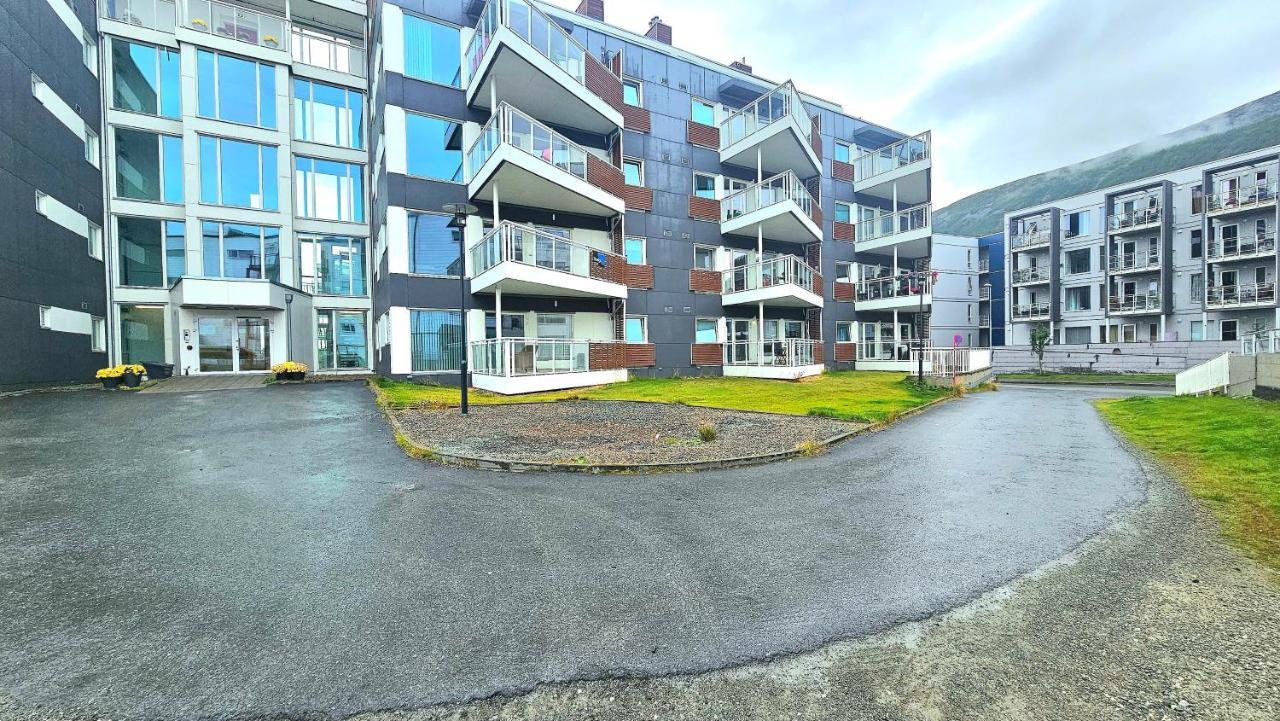 Very Cozy And Central Appartment Near The City Centre トロムソ エクステリア 写真